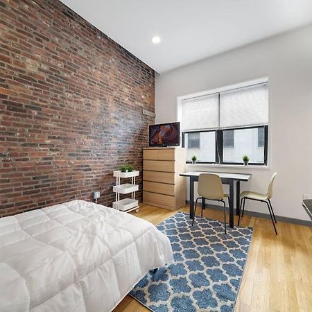 Simple Furnished Studio In The Heart Of Boston Bagian luar foto