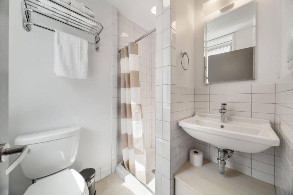 Simple Furnished Studio In The Heart Of Boston Bagian luar foto