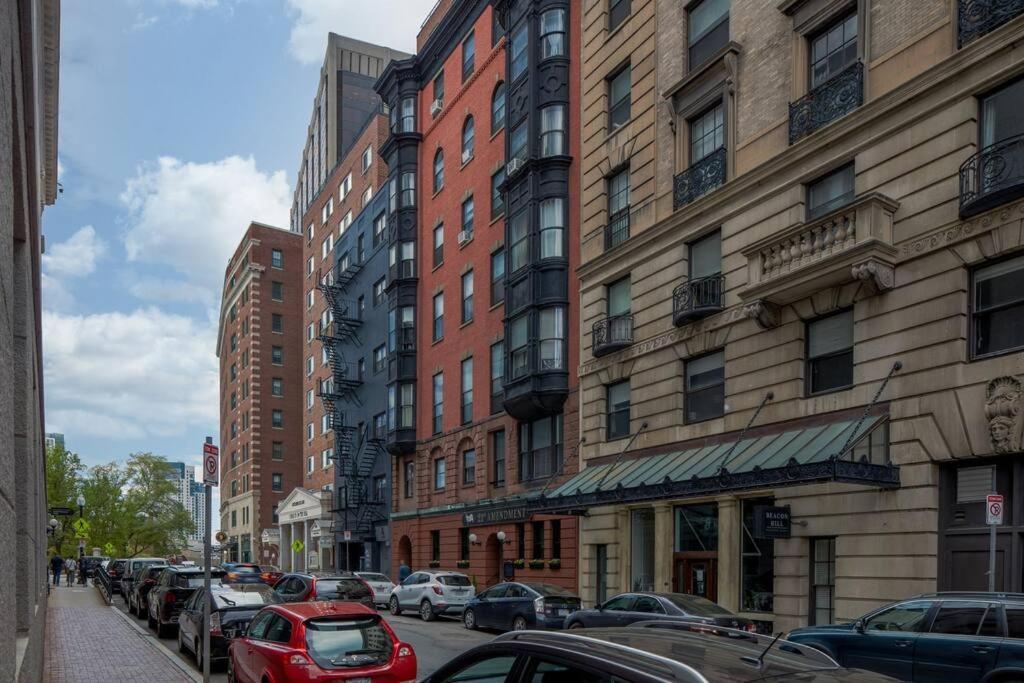 Simple Furnished Studio In The Heart Of Boston Bagian luar foto